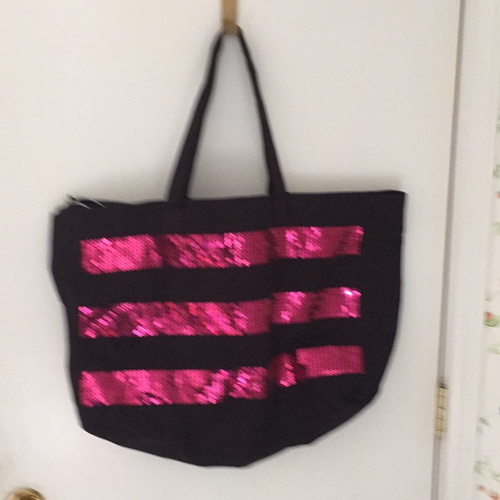 Victoria’s Secret weekender travel bag - Picture 2 of 4